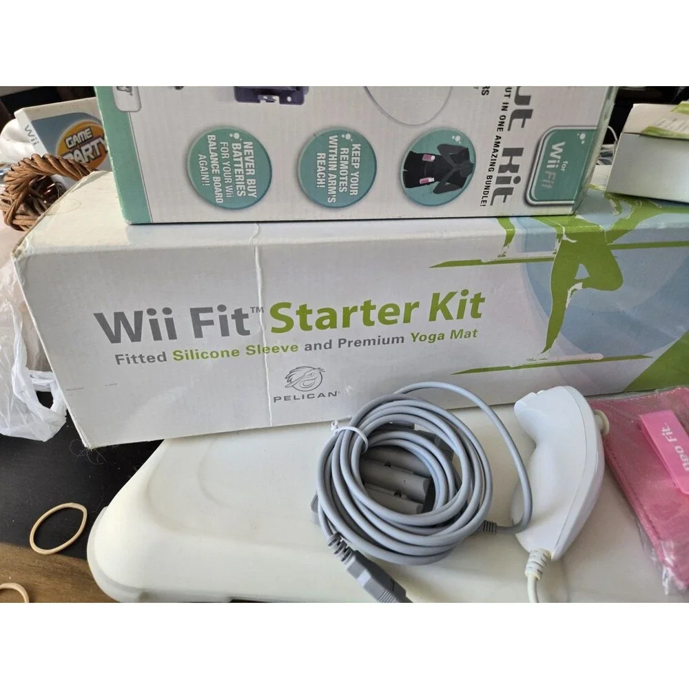 Complete Nintendo Wii Fit Balance Board Wii Fit & Fit Plus Games & Accessories